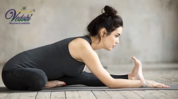 What is Janu shirshasana? Learn about the method and benefits of doing it